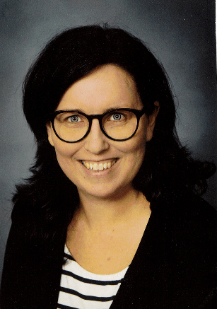 Porträttbild Linn Karlsson.